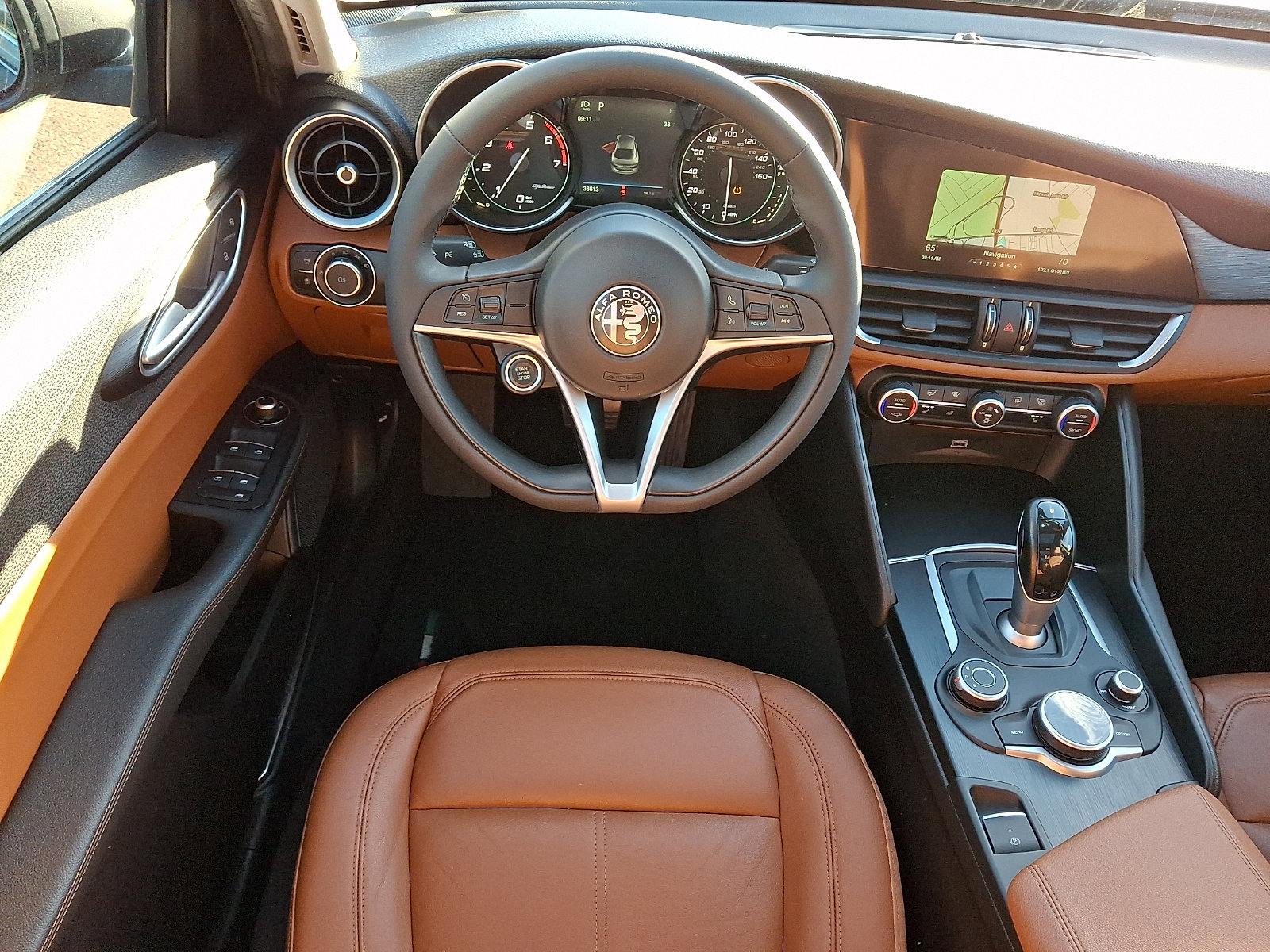 Used 2017 Alfa Romeo Giulia AWD w/ Cold Weather Package image 11