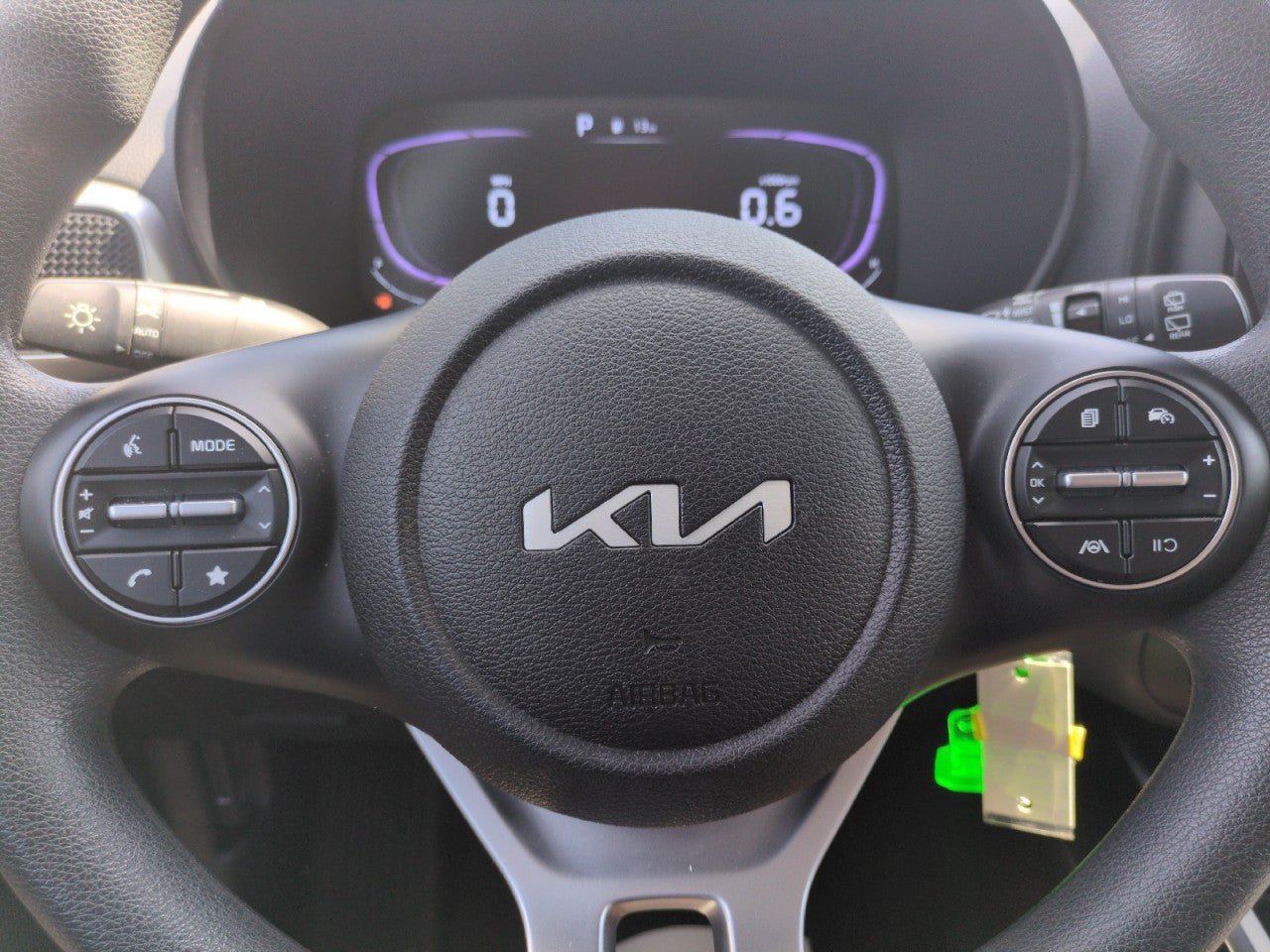 Certified 2025 Kia Soul LX w/ LX Technology Package FWD image 16