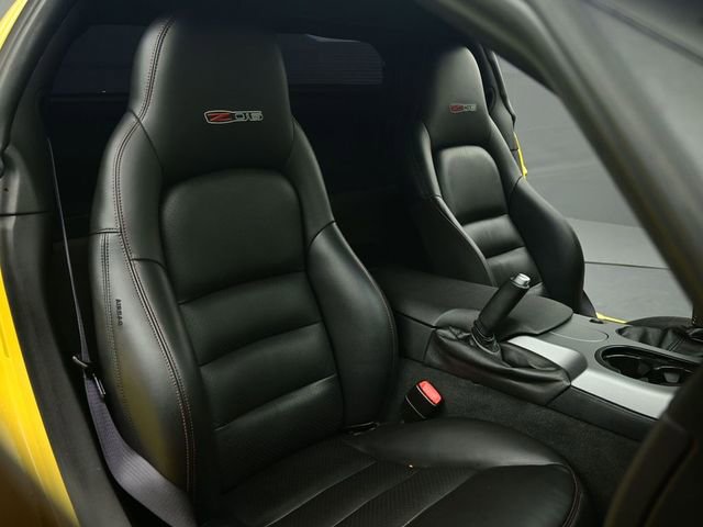 Used 2006 Chevrolet Corvette Z06 w/ Preferred Equipment Group image 46