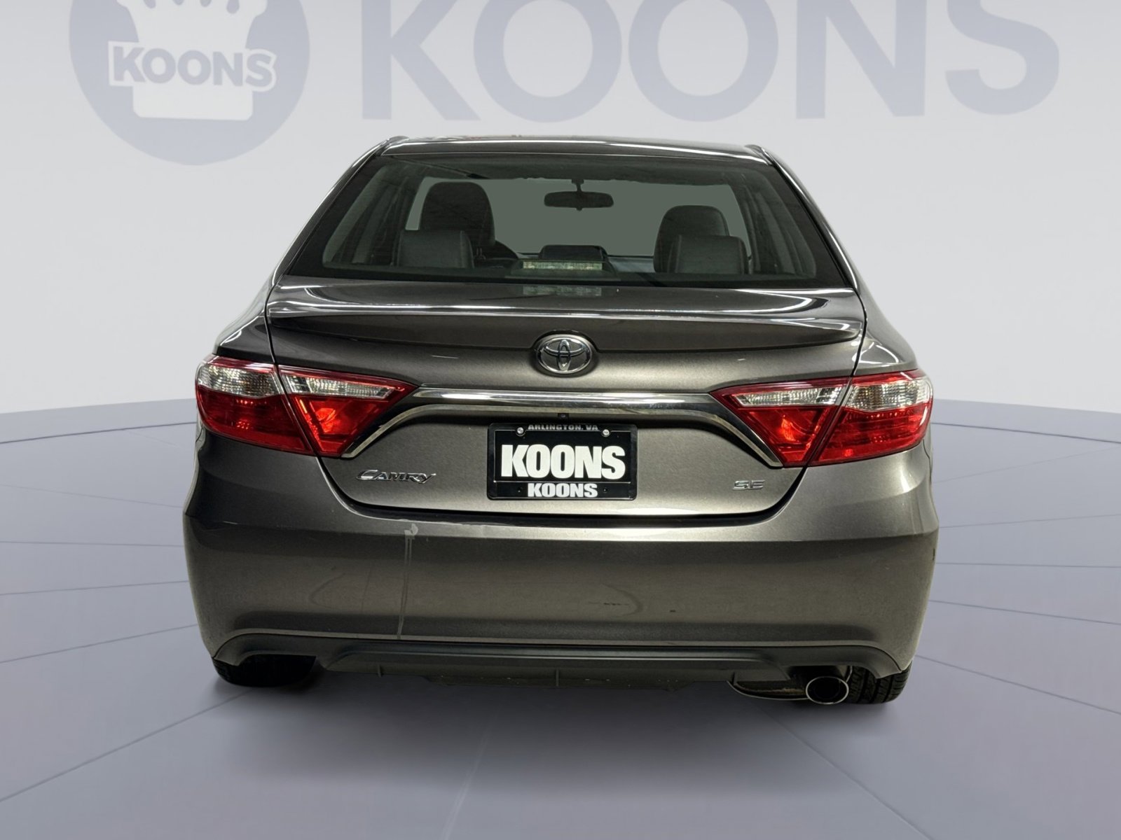 Used 2017 Toyota Camry SE image 11