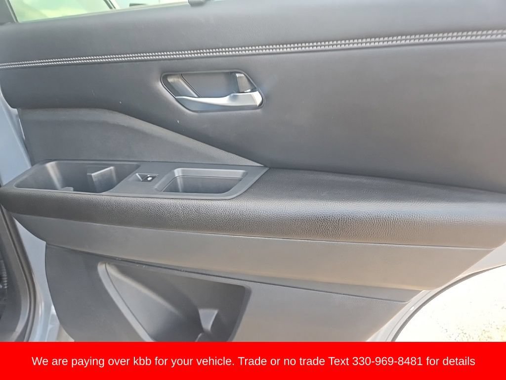 Used 2022 Nissan Pathfinder Platinum AWD/4WD image 34