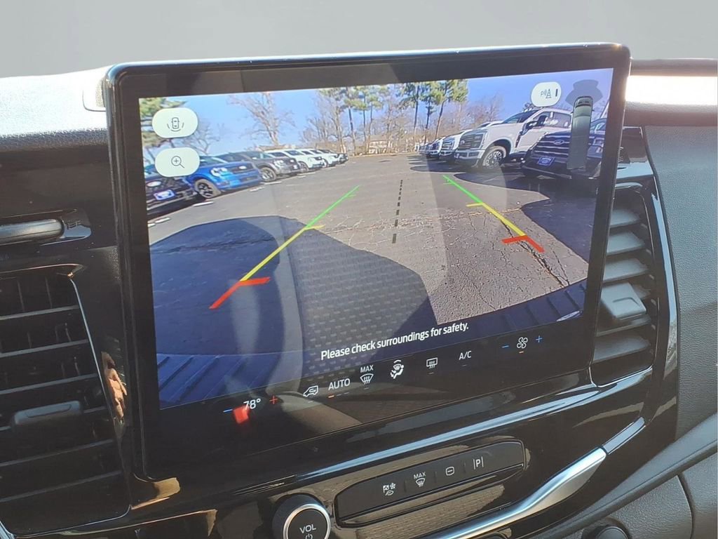 Used 2023 Ford Transit 350 XLT image 9