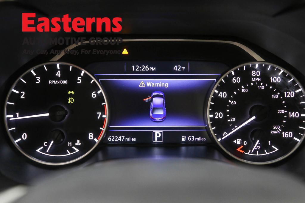 Used 2016 Nissan Maxima Platinum w/ Interior Lighting Package image 18