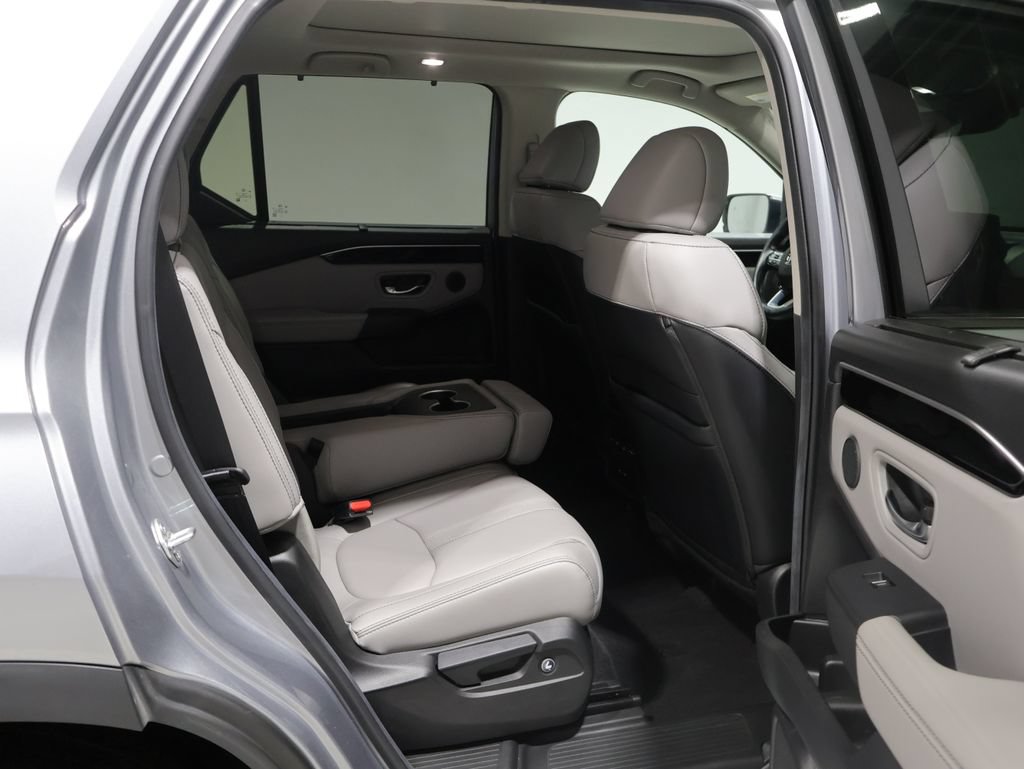 Used 2025 Honda Pilot Touring image 22