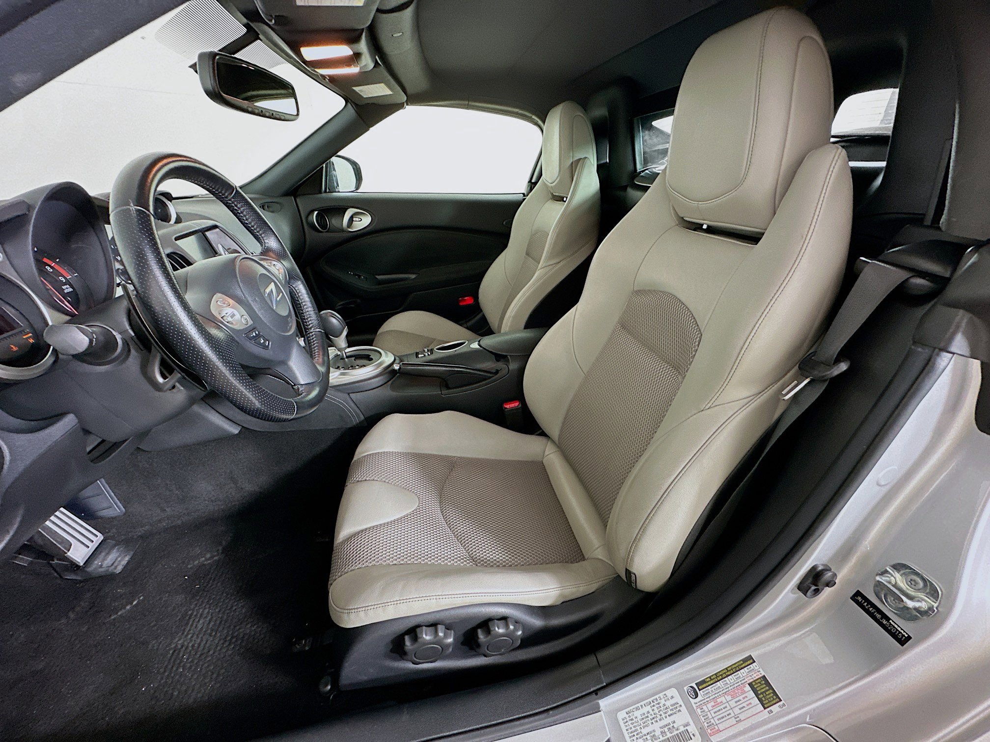 Used 2018 Nissan 370Z Touring Sport image 13