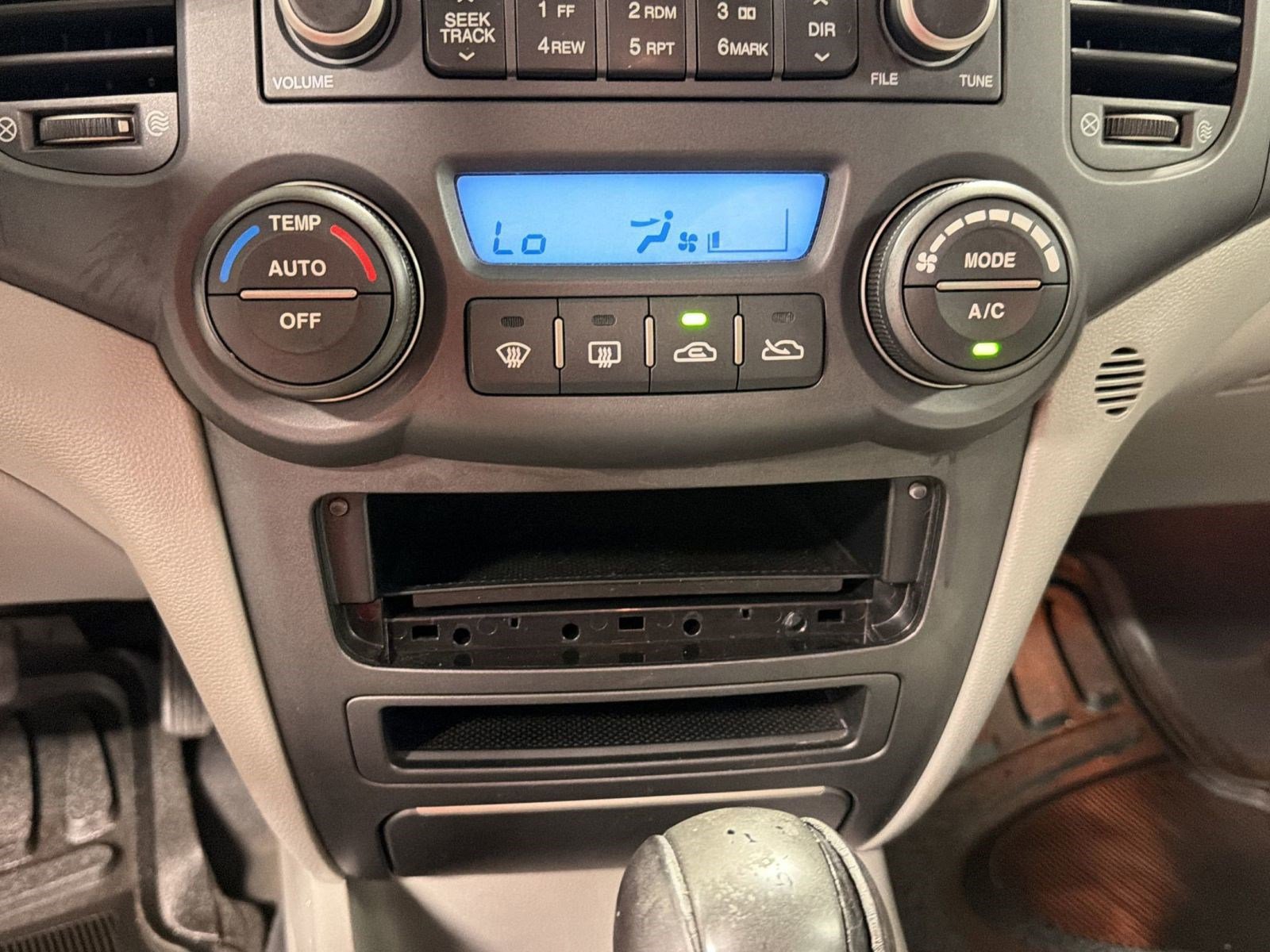 Used 2007 Kia Optima EX FWD image 17