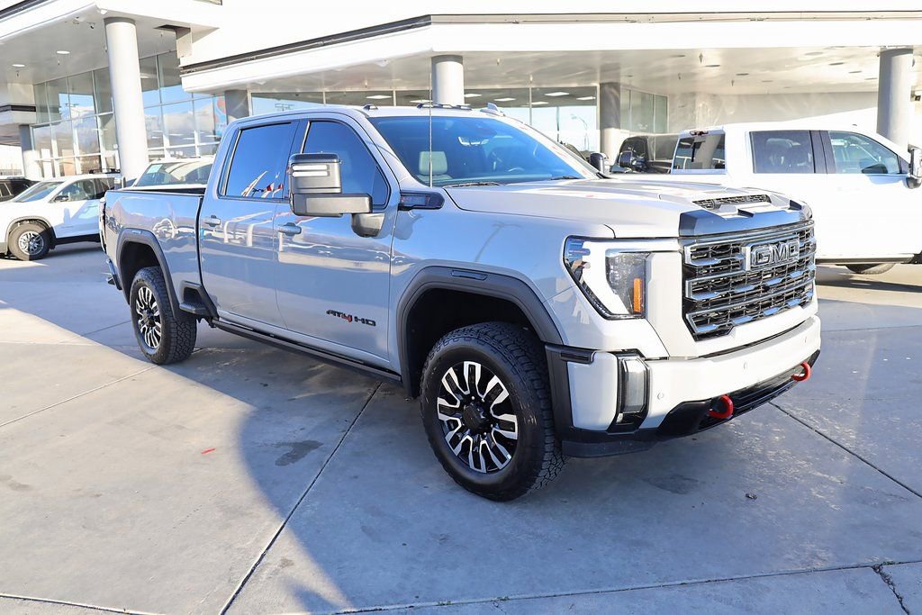 Used 2024 GMC Sierra 3500 AT4 w/ AT4 Premium Plus Package image 8