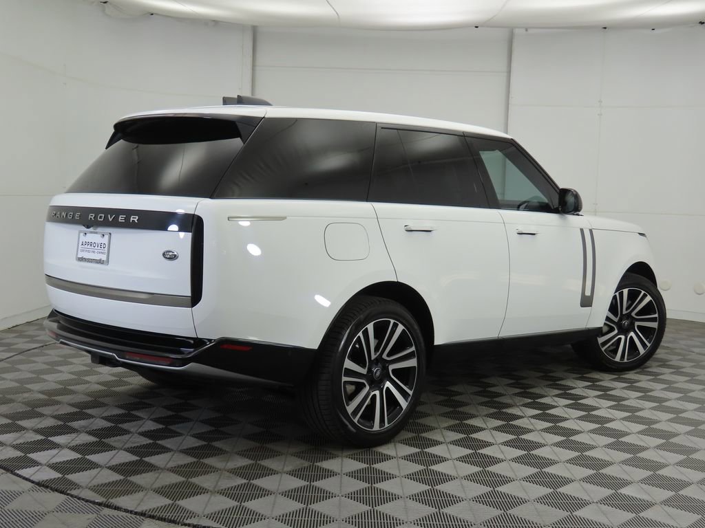 Certified 2023 Land Rover Range Rover SE image 5