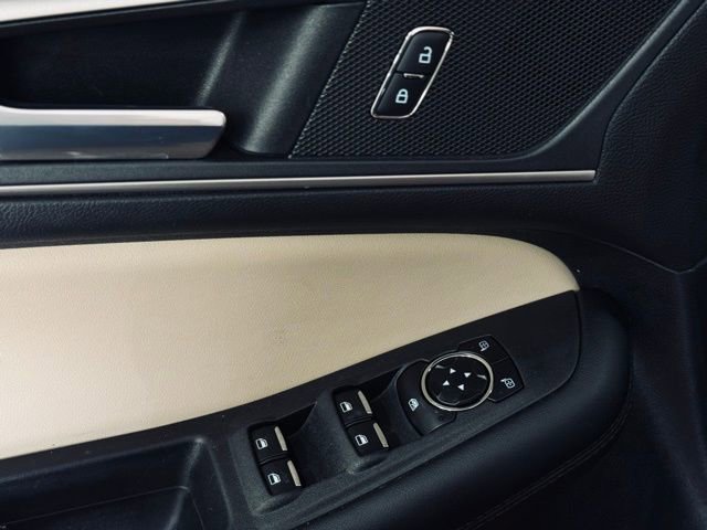 Used 2023 Ford Edge SEL w/ Convenience Package image 16