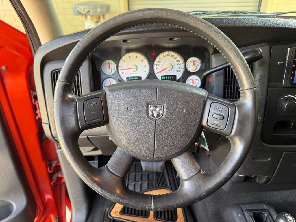 Used 2005 Dodge Ram 1500 Truck SLT w/ Daytona Edition Group AWD/4WD image 17