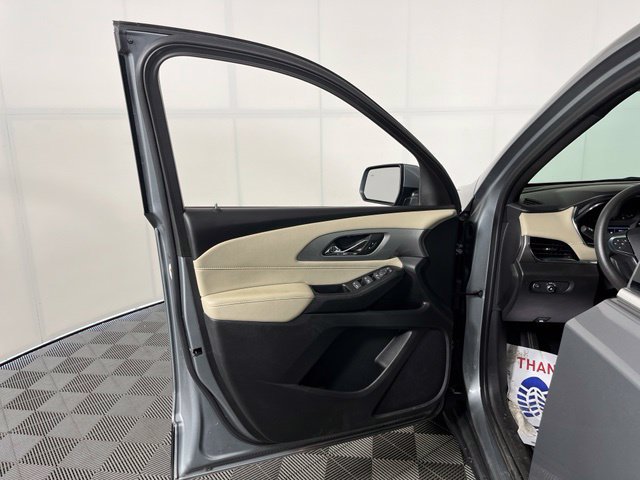 Used 2023 Chevrolet Traverse LS w/ Safety Package AWD/4WD image 15