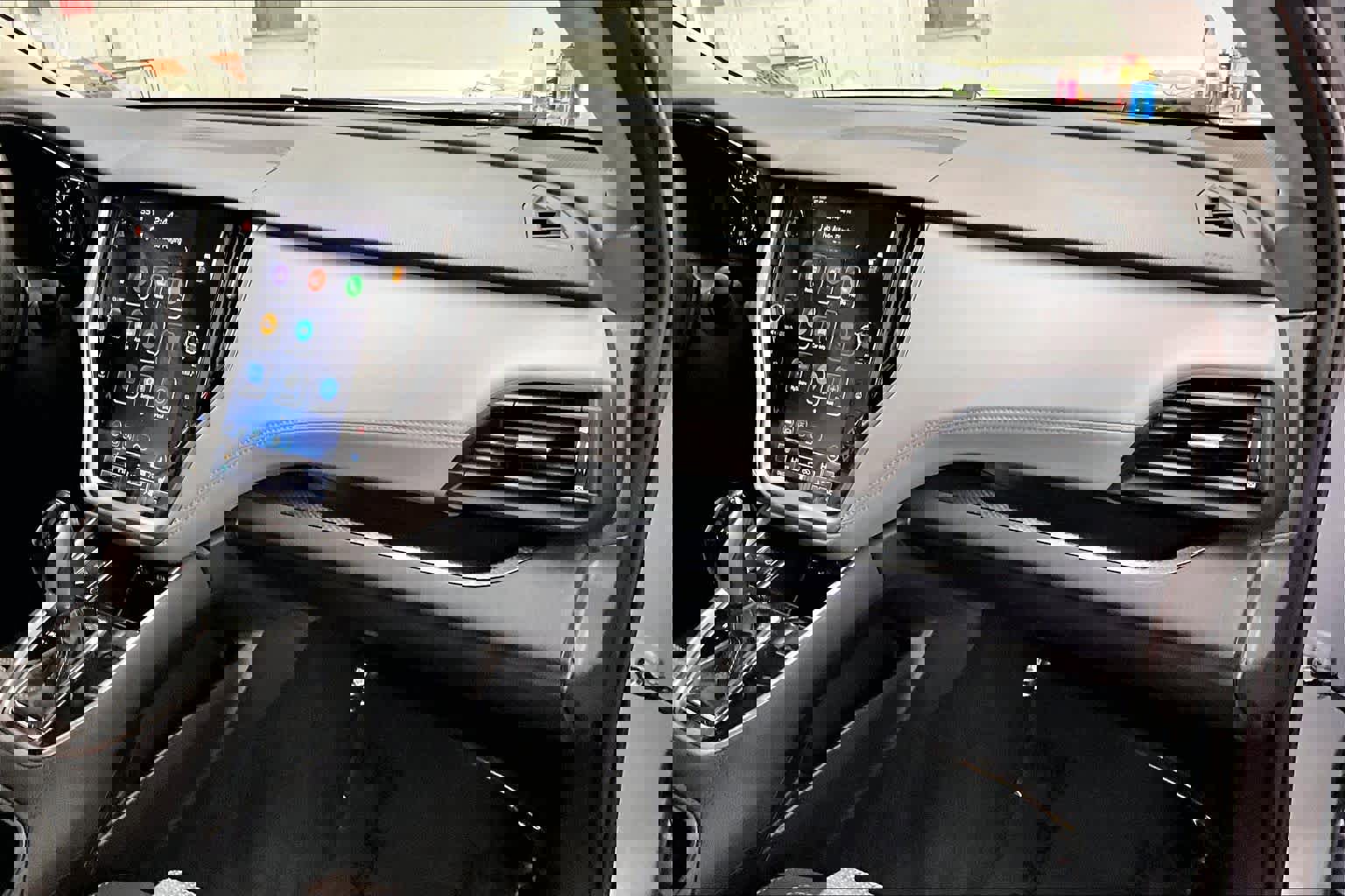 Used 2022 Subaru Outback Premium image 19