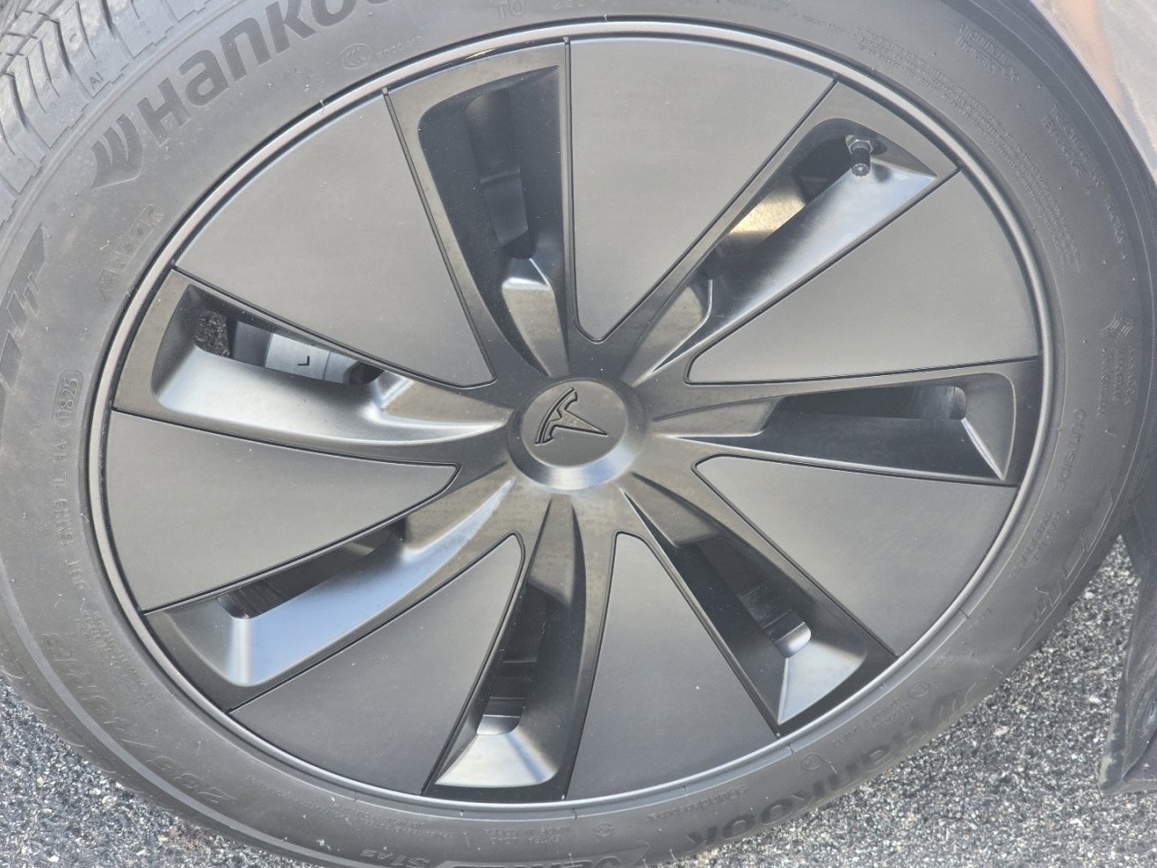 Used 2025 Tesla Model 3 Long Range RWD image 8