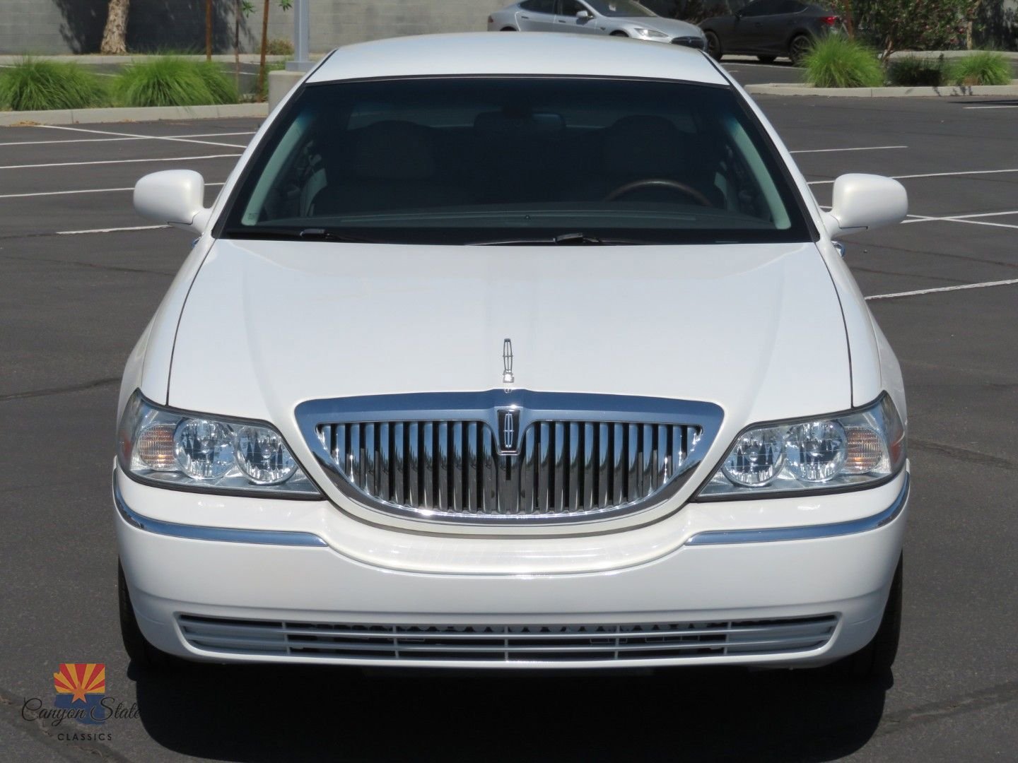 Used 2003 Lincoln Town Car Executive image 30