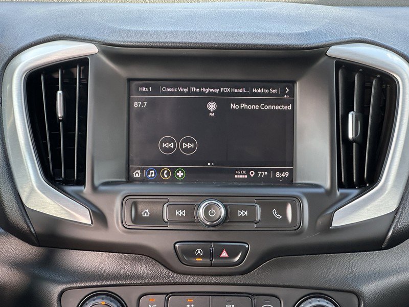 Used 2022 GMC Terrain SLE image 17