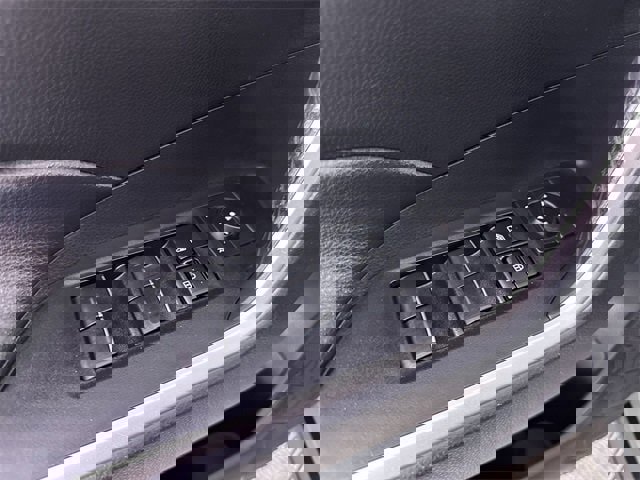 Used 2022 Toyota RAV4 XLE image 24