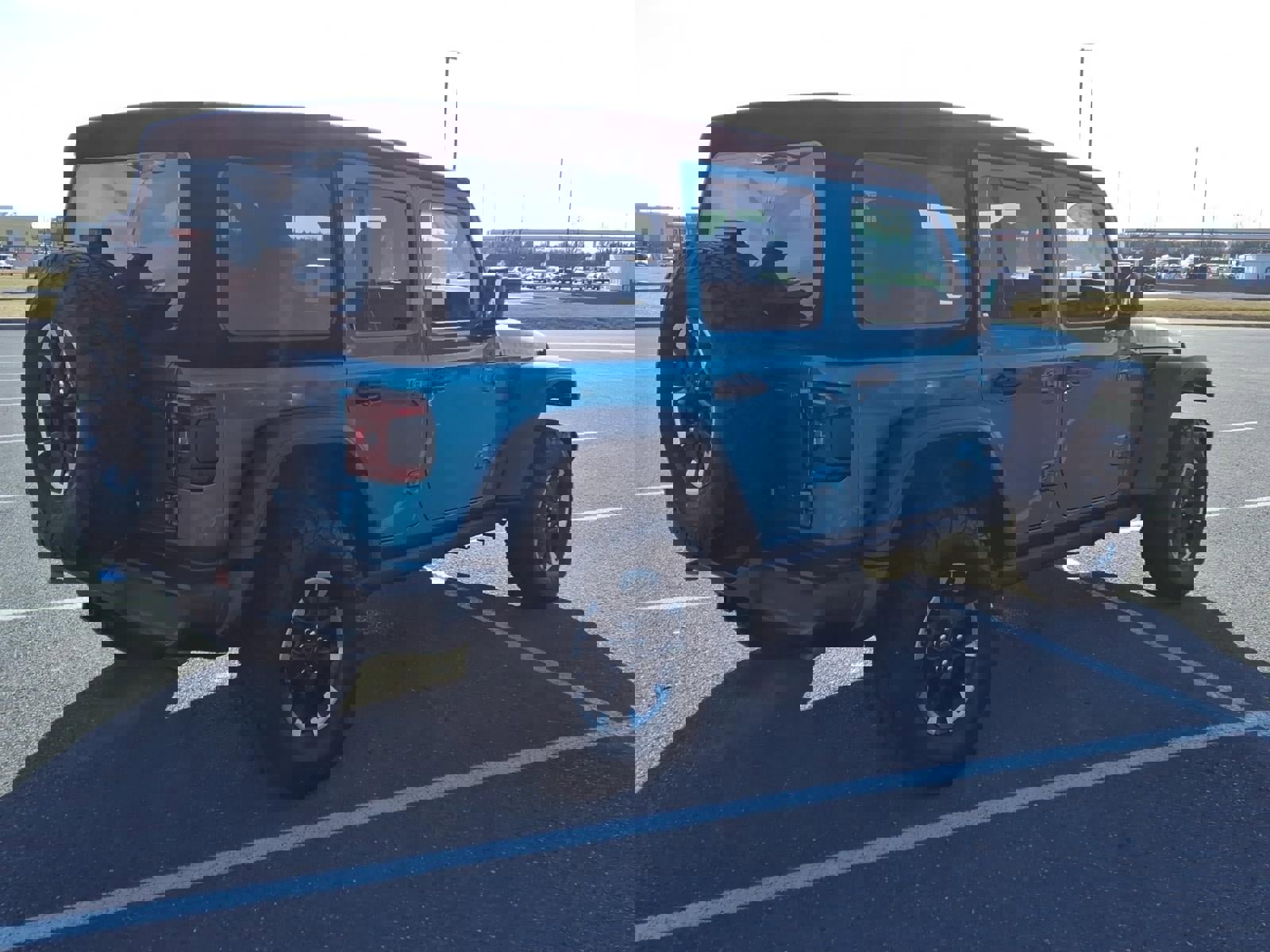 Used 2024 Jeep Wrangler Unlimited Rubicon 4xe w/ Convenience Group image 4