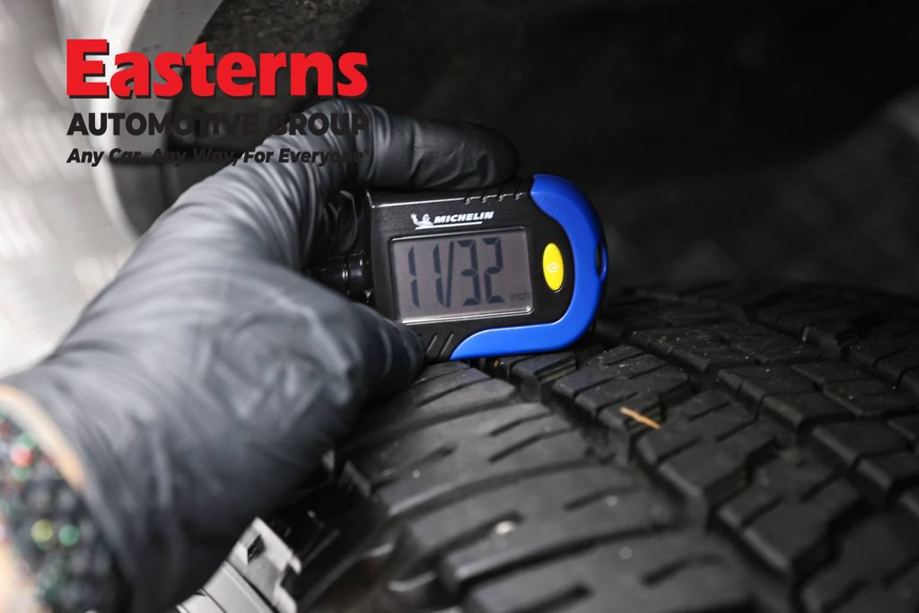 Used 2024 Jeep Wagoneer Series II AWD/4WD image 31
