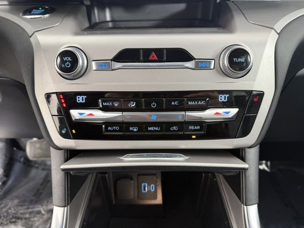 Certified 2021 Ford Explorer XLT w/ Equipment Group 202A image 20