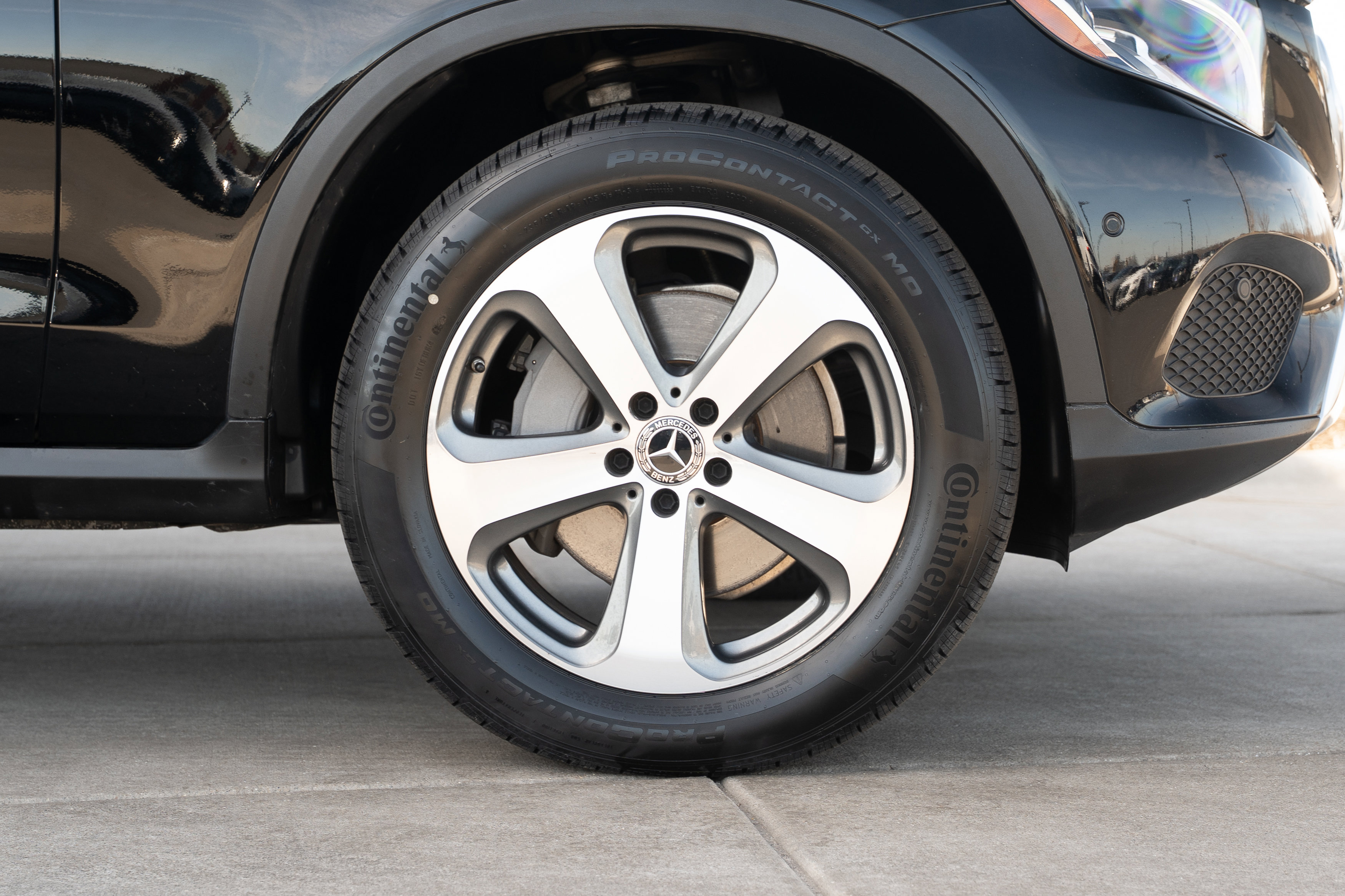 Used 2019 Mercedes-Benz GLC 300 4MATIC image 32