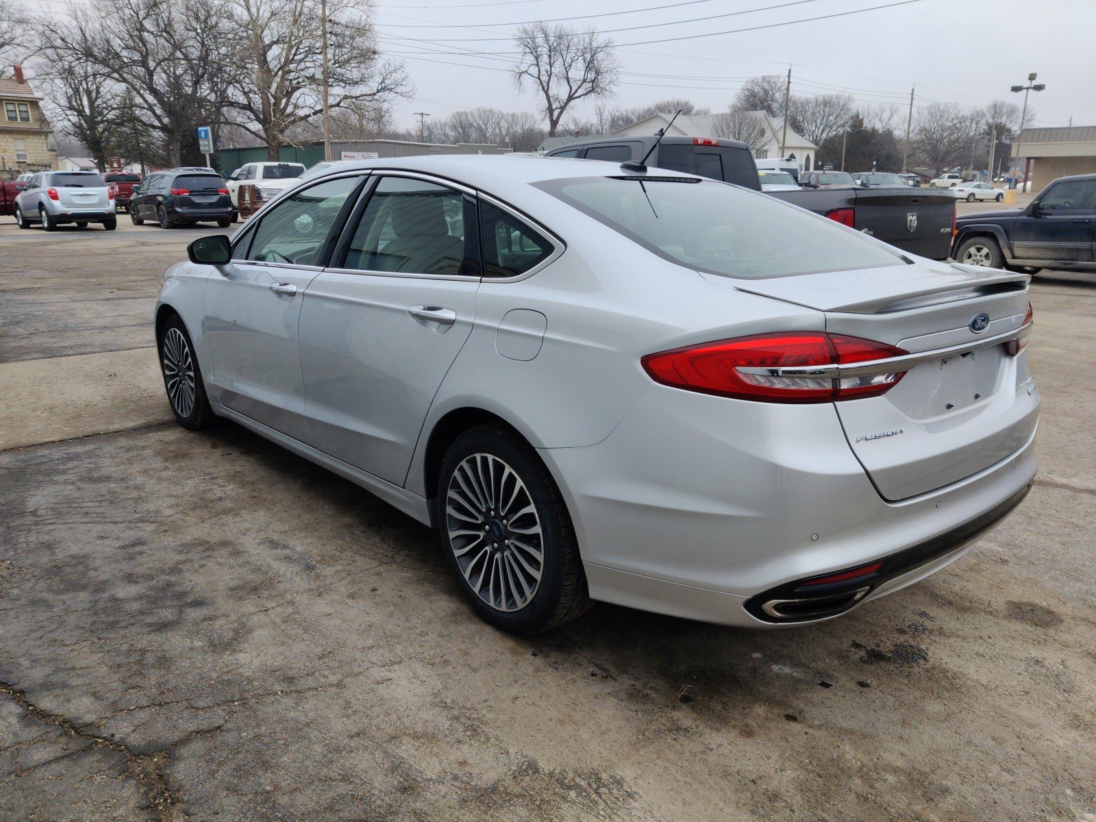 Used 2018 Ford Fusion Titanium image 11