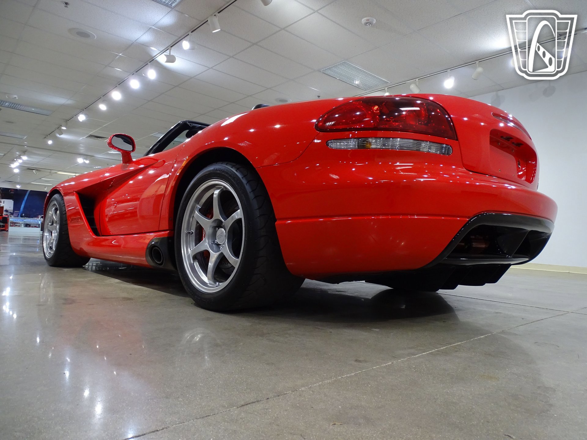 Used 2003 Dodge Viper SRT-10 RWD image 10