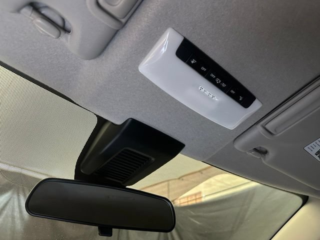 Used 2021 Nissan Kicks SV FWD image 32