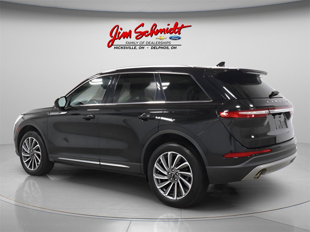 Used 2023 Lincoln Corsair Reserve image 4