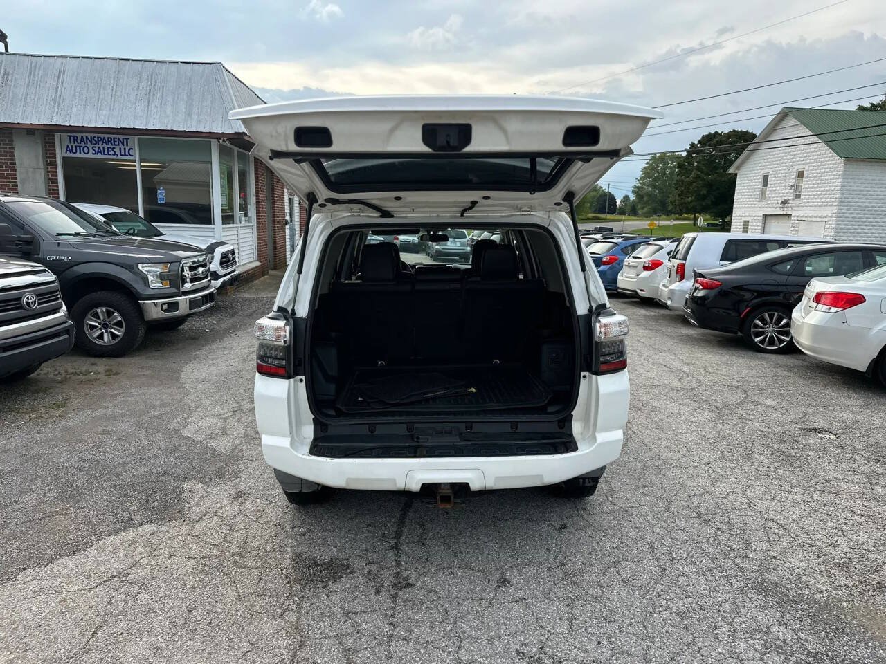 Used 2016 Toyota 4Runner SR5 Premium AWD/4WD image 9