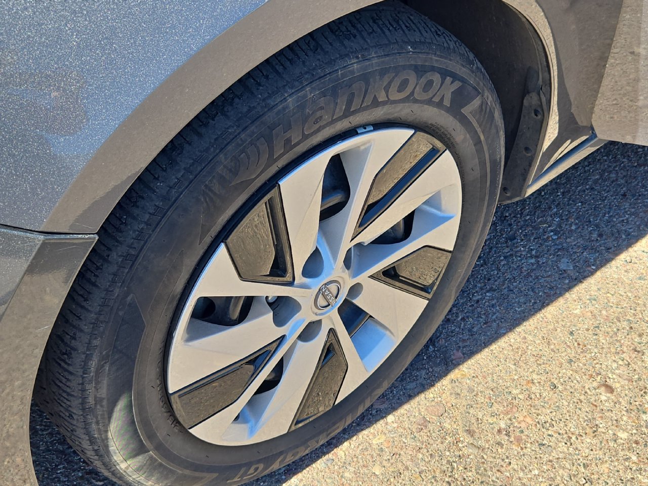 Used 2025 Nissan Altima 2.5 S FWD image 25