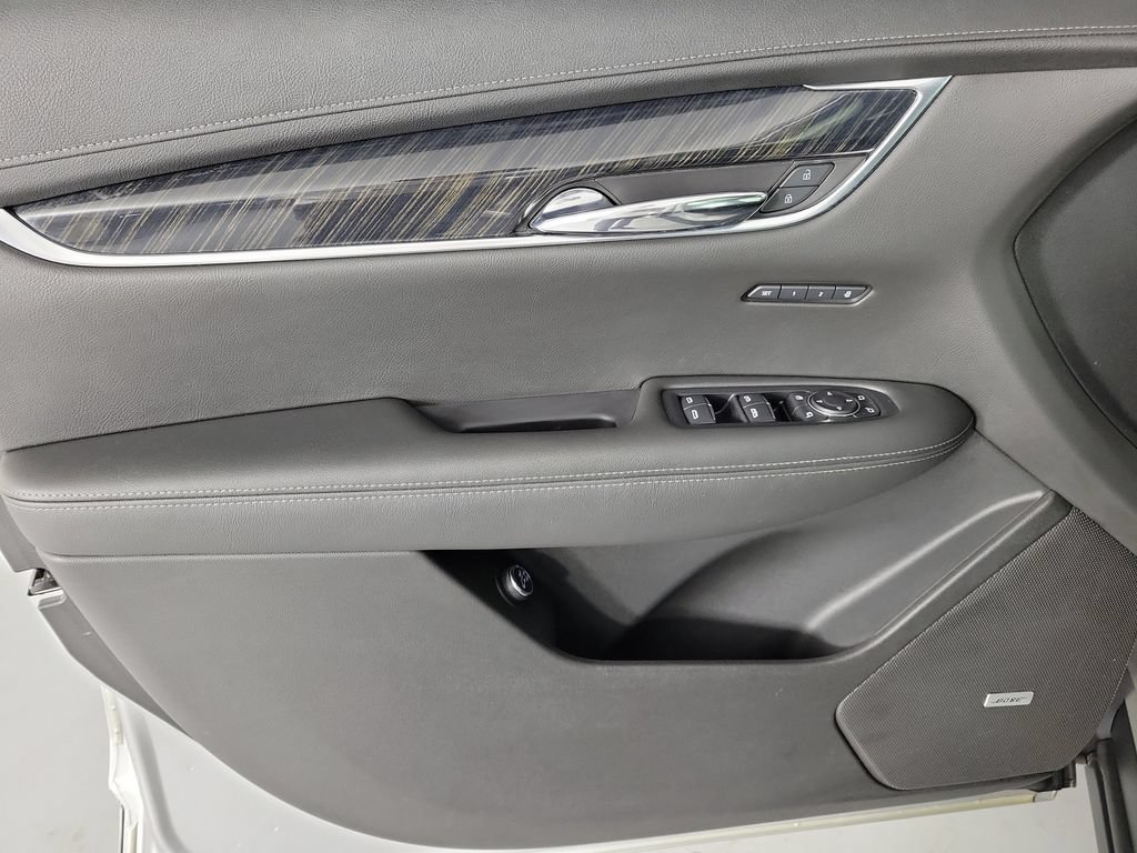 Used 2020 Cadillac XT6 Premium Luxury FWD image 21