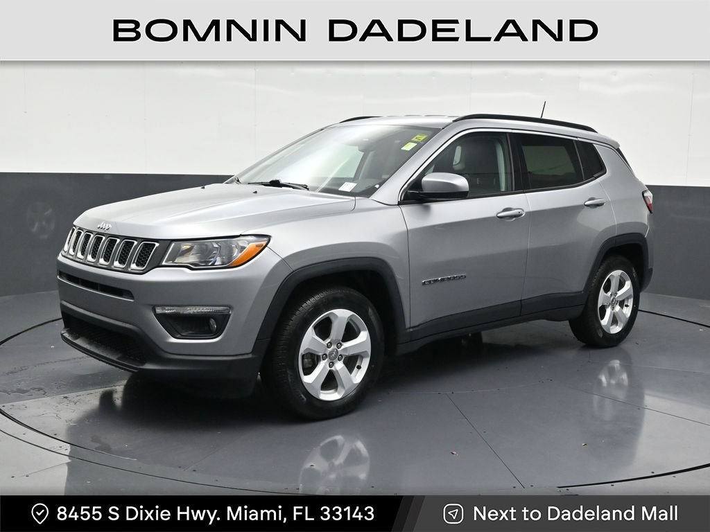 Used 2021 Jeep Compass Latitude image 1