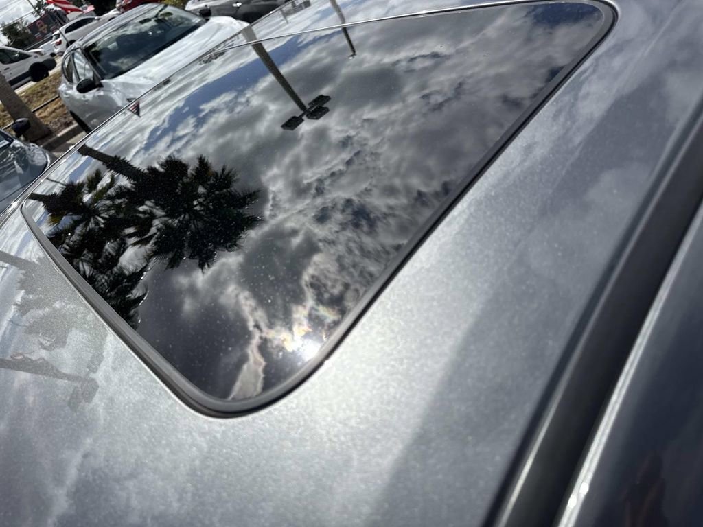 Certified 2022 Nissan Sentra SV w/ SV Premium Package image 31