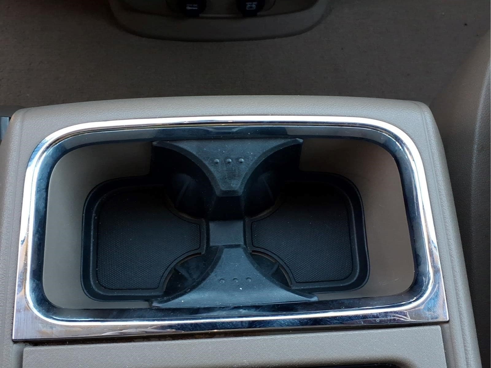 Used 2013 Chrysler Town & Country Touring-L w/ Driver Convenience Group FWD image 17