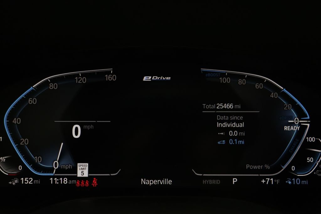 Used 2023 BMW 530e xDrive w/ Convenience Package AWD/4WD image 8