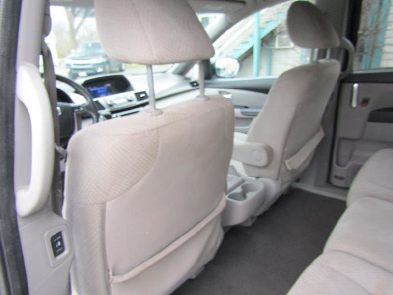 Used 2016 Honda Odyssey SE image 17