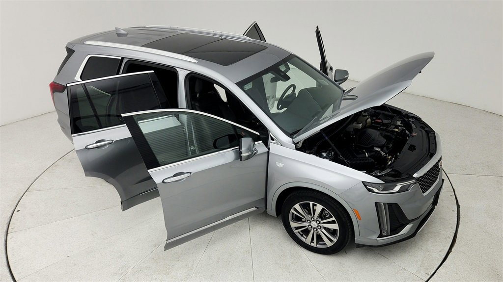 Used 2025 Cadillac XT6 Premium Luxury image 45