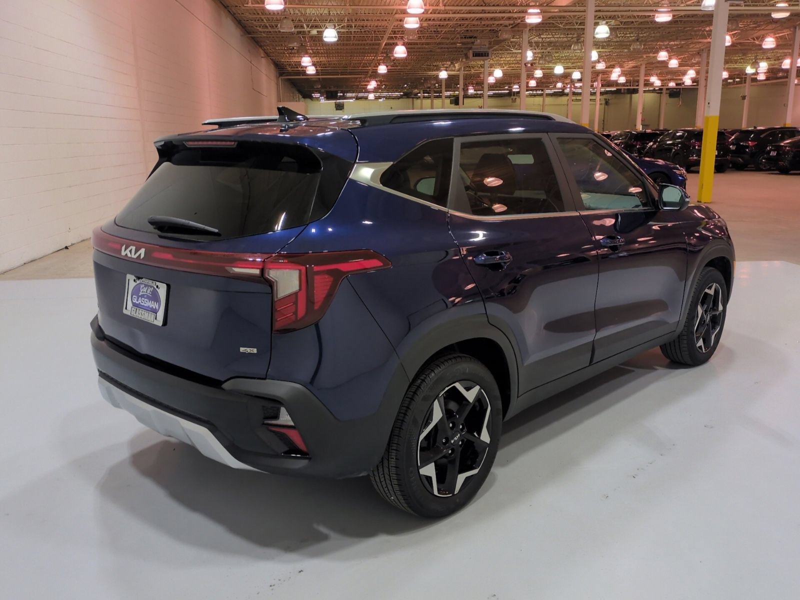 Certified 2024 Kia Seltos EX AWD/4WD image 3