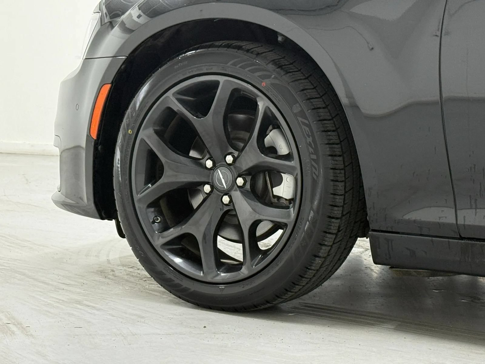 Used 2022 Chrysler 300 S RWD image 28