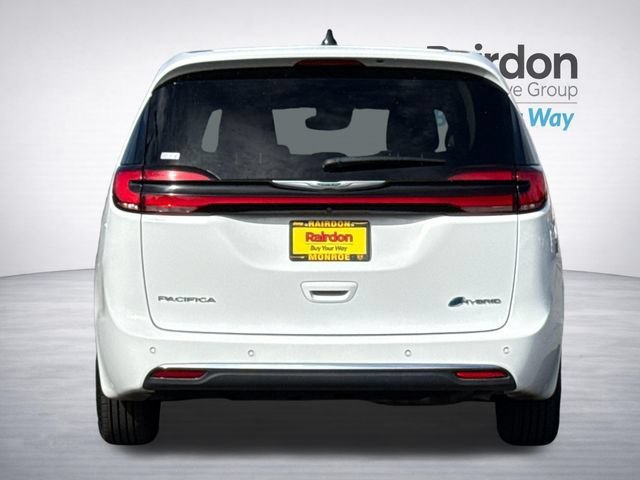 Used 2024 Chrysler Pacifica Limited FWD image 6