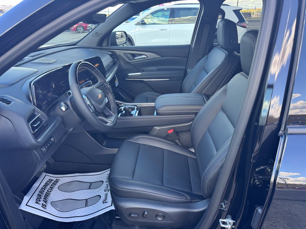 New 2026 Chevrolet Traverse LT w/ Enhanced Driving Package AWD/4WD image 11