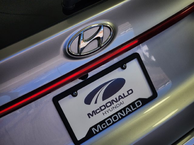 Certified 2023 Hyundai Santa Fe SEL w/ Premium Package AWD/4WD image 9