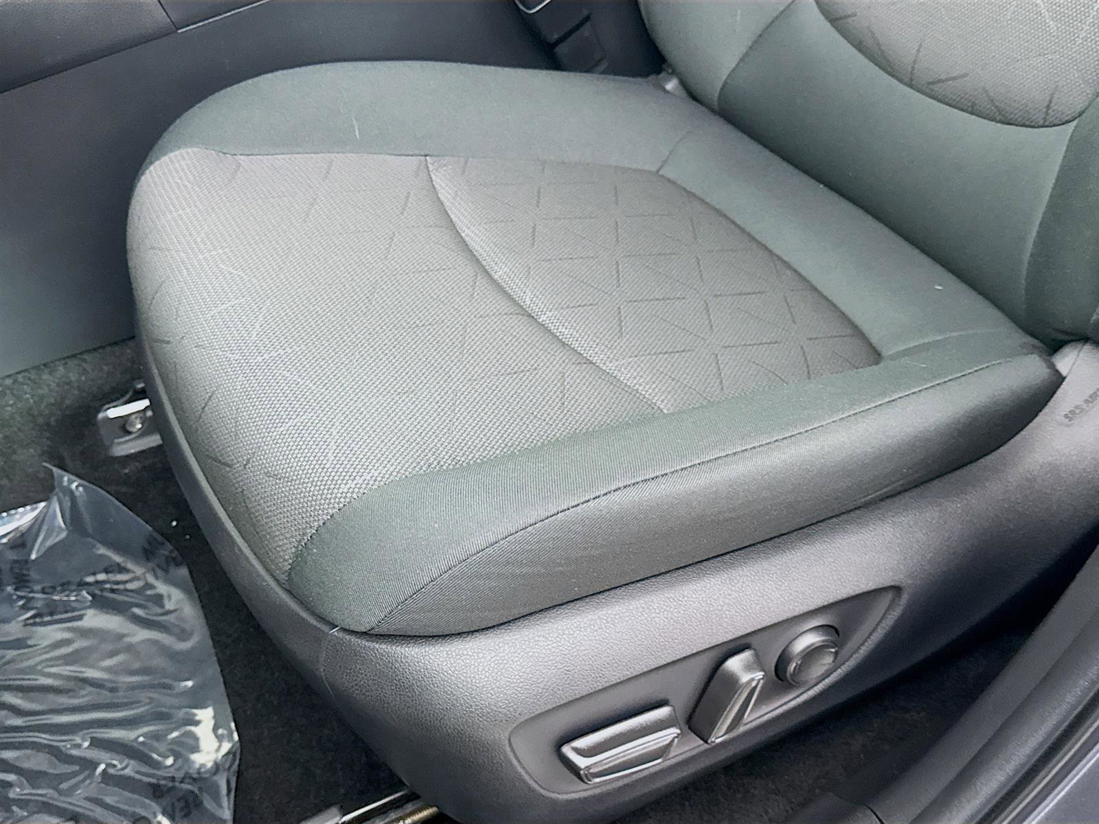 Used 2024 Toyota RAV4 XLE image 22