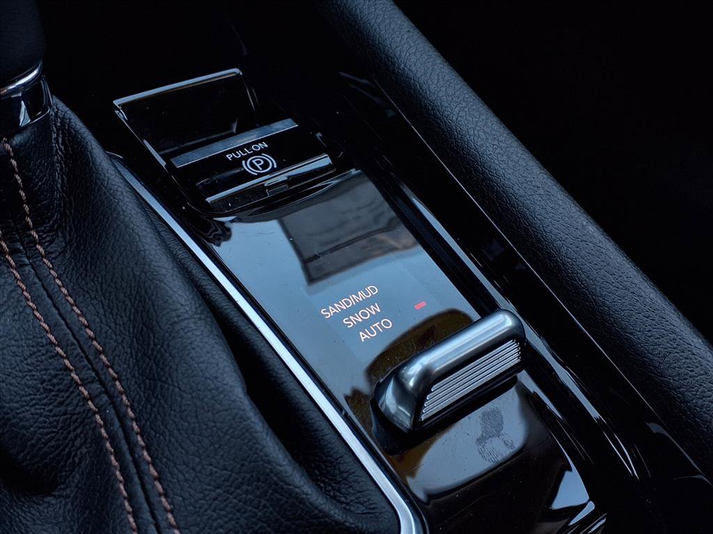 Used 2022 Jeep Compass Limited image 23