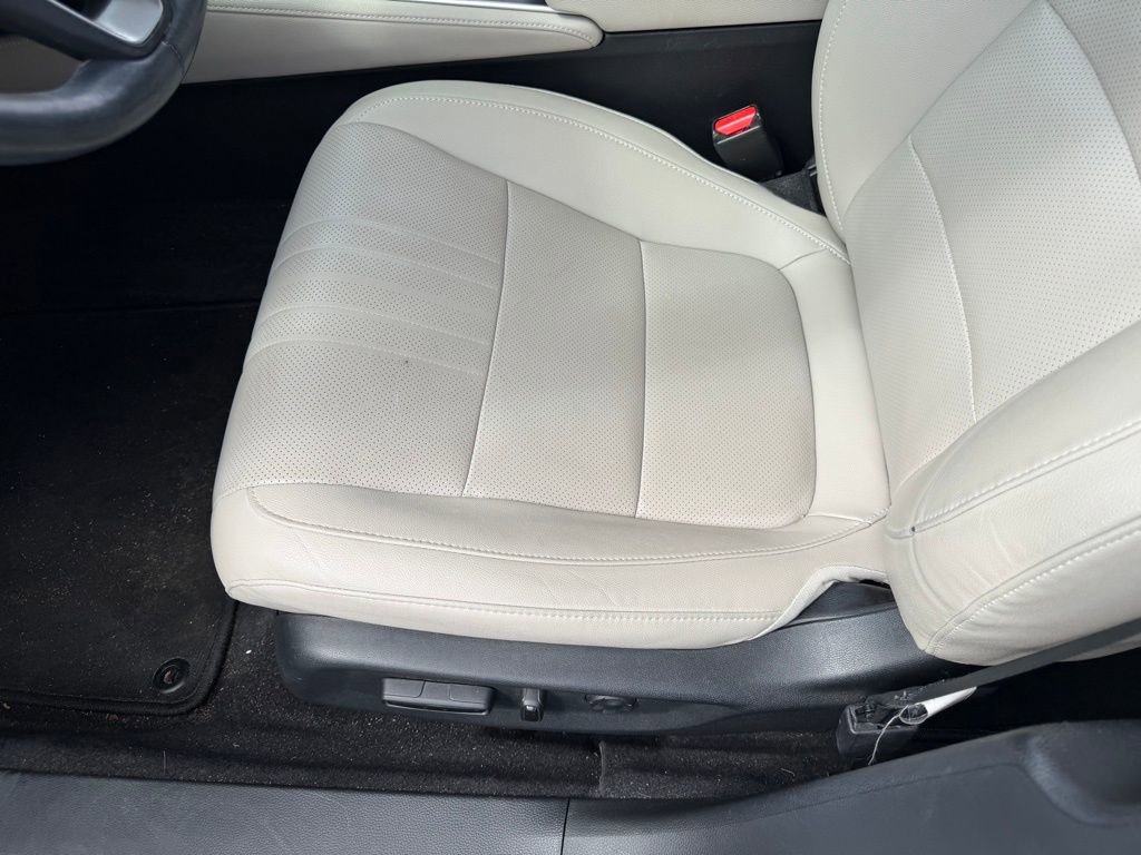 Used 2020 Honda Accord Touring image 23
