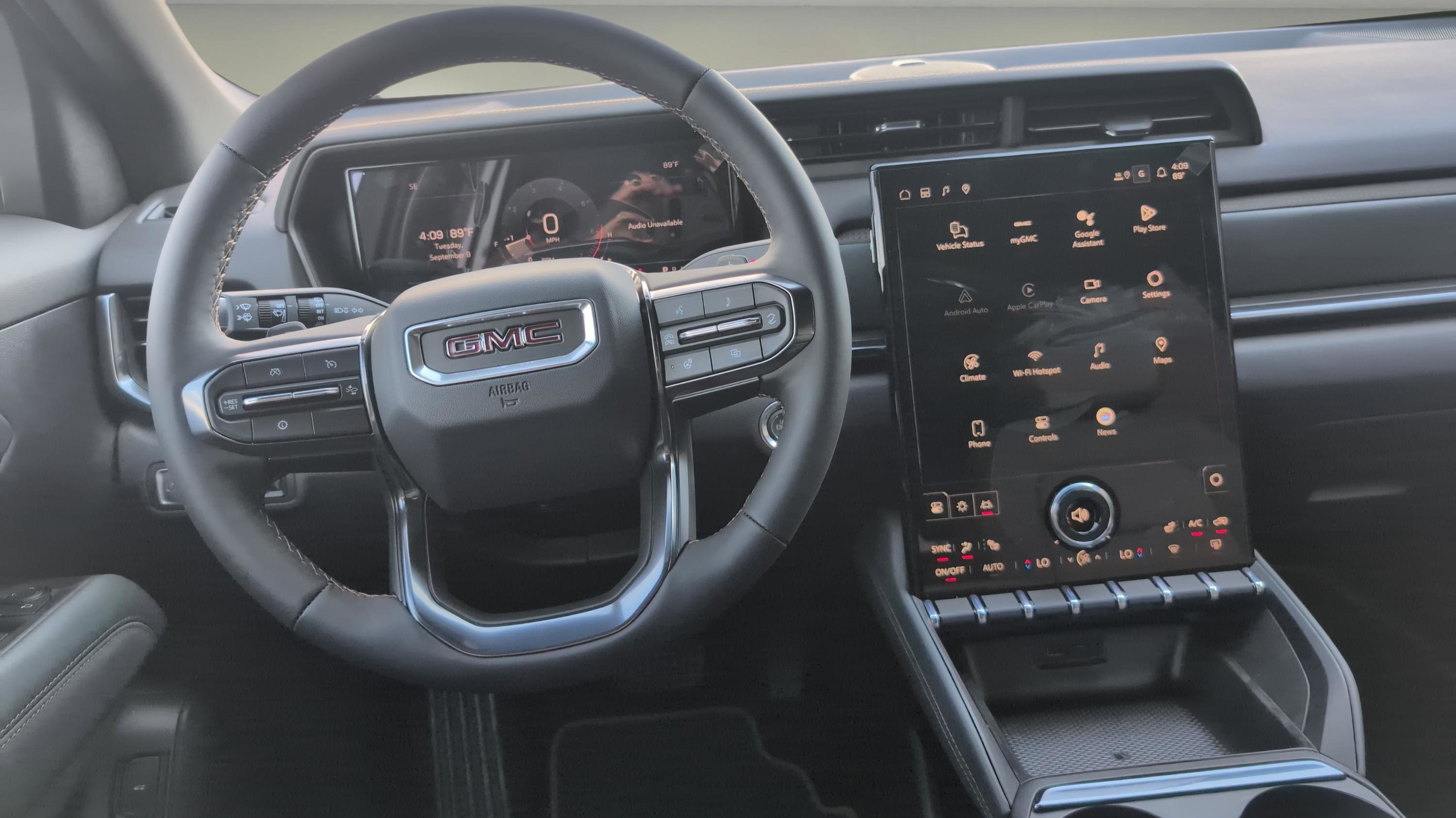 Used 2026 GMC Terrain AT4 AWD/4WD image 9