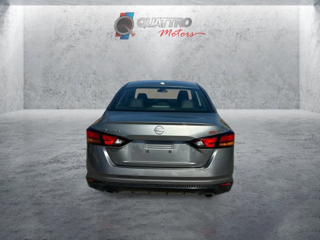 Used 2023 Nissan Altima 2.5 SR FWD image 4