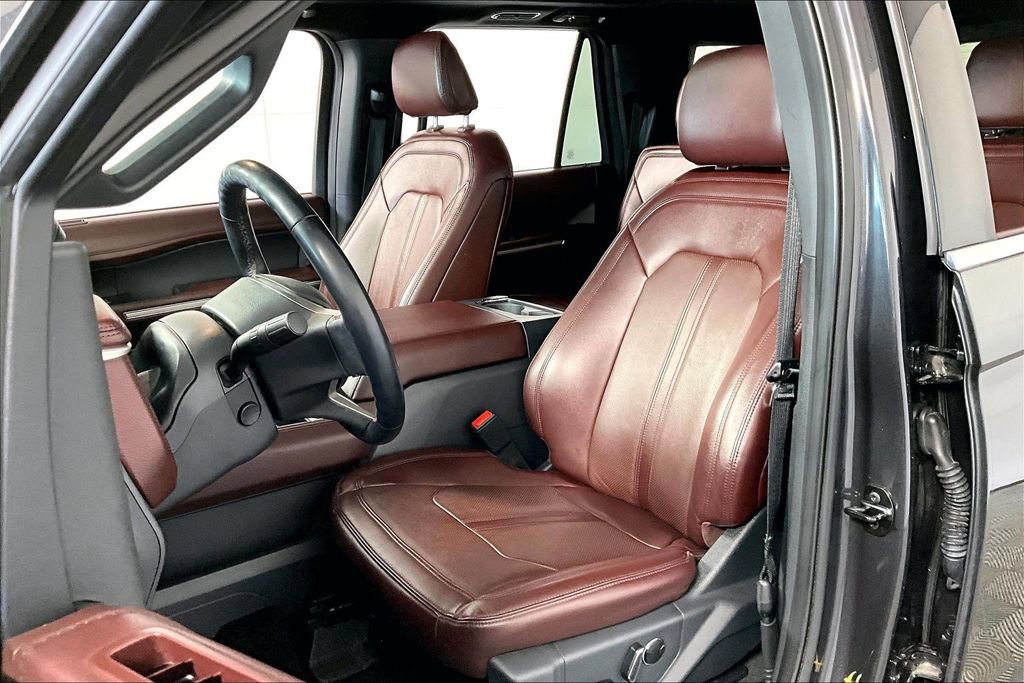 Used 2023 Ford Expedition Max Limited image 25