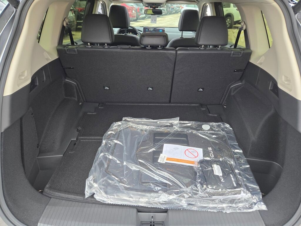 New 2026 Nissan Rogue Platinum w/ Platinum Premium Package image 14