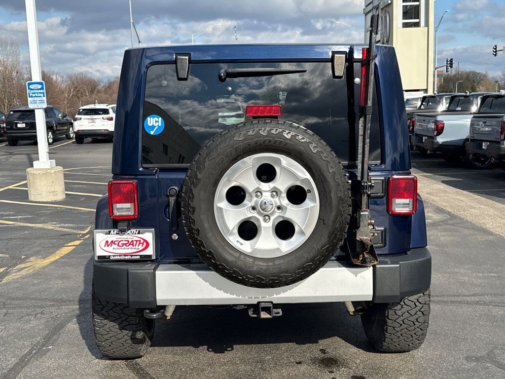 Used 2013 Jeep Wrangler Unlimited Sahara image 10